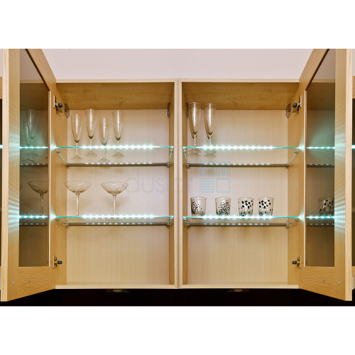Светодиодный светильник ZETA GLASLINE для стеклянных полок, длина 859 мм, холодный, прозрачный
